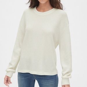 Gap cute cozy white long sleeve sweater size L